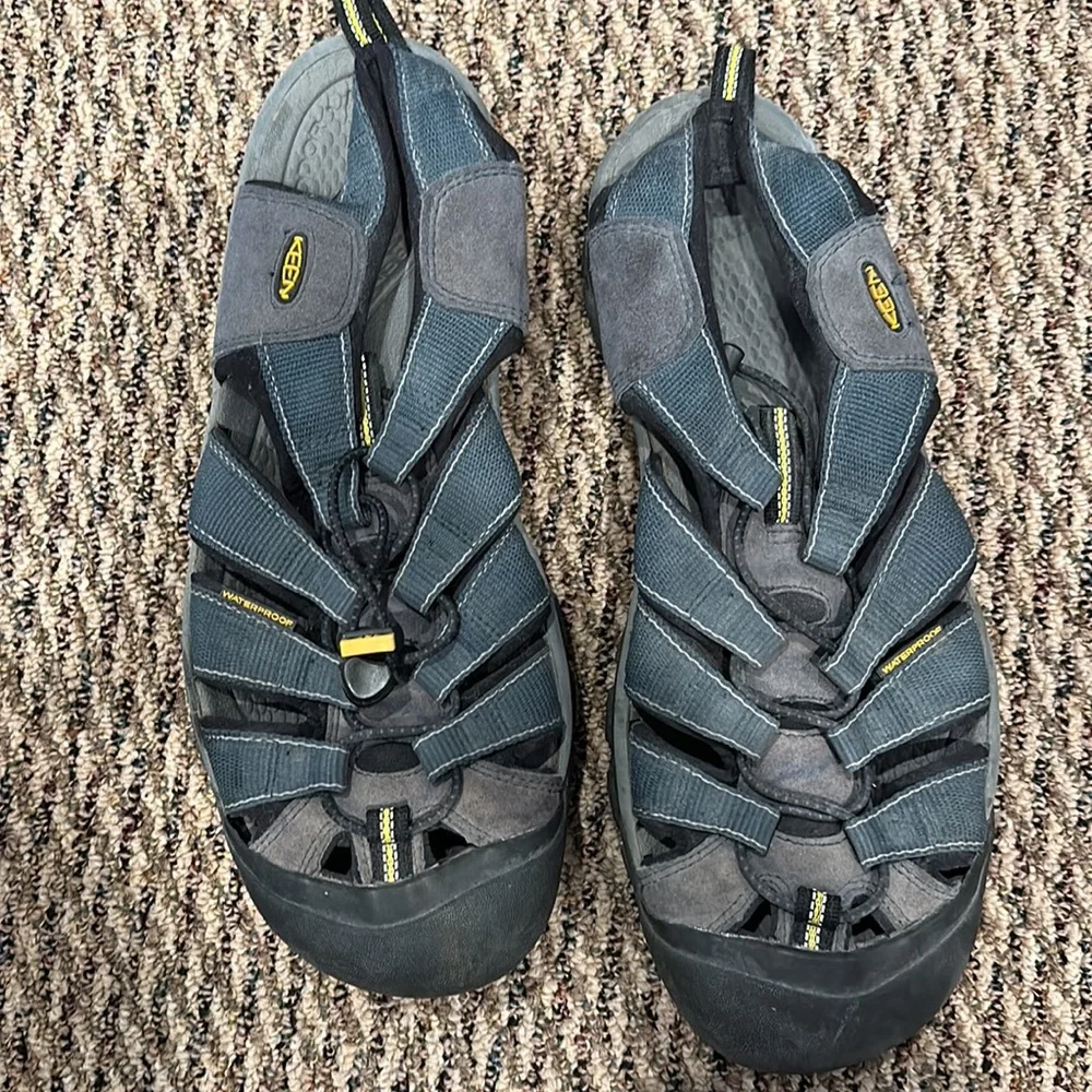 Men’s keens water shoes Newport H2